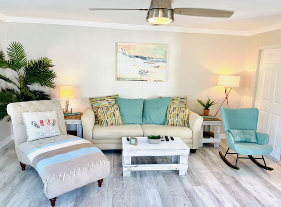 Fairway Getaway Apartments allows check-in for 18 year-old guests