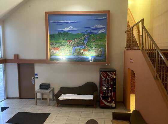 Vista motel allows check-in for 18 year-old guests