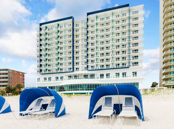 Hyatt Place Panama City Beach allows check-in for 18 year-old guests