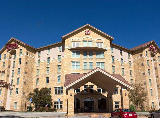 Drury Inn & Suites Amarillo allows check-in for 18 year-old guests