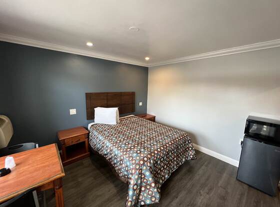 Sofi Motel allows check-in for 18 year-old guests