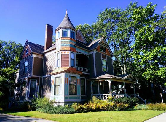 Innisfree Bed & Breakfast allows check-in for 18 year-old guests
