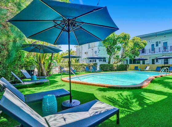 Bay Harbor Suites allows check-in for 18 year-old guests