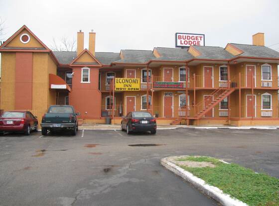 Economy Inn allows check-in for 18 year-old guests