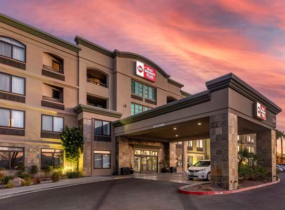 Best Western Plus Las Vegas South Henderson allows check-in for 18 year-old guests