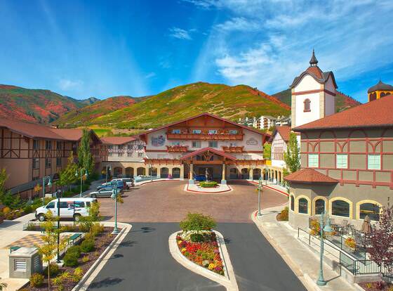 Zermatt Utah Resort & Spa Trademark Collection by Wyndham allows check-in for 18 year-old guests