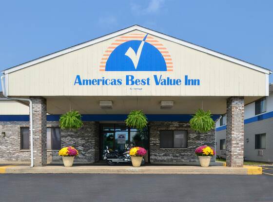 Americas Best Value Inn La Crosse allows check-in for 18 year-old guests