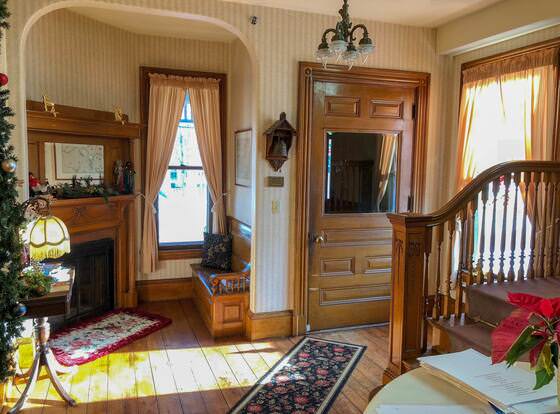 Grand Victorian Inn allows check-in for 18 year-old guests