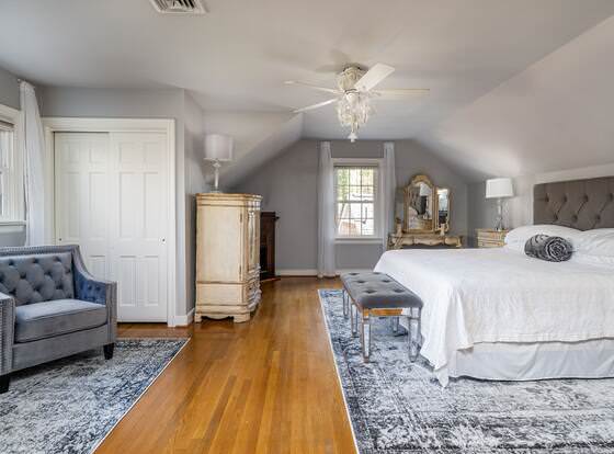 Colonial Gardens allows check-in for 18 year-old guests