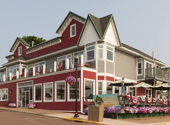 Pier Plaza Lodging allows check-in for 18 year-old guests