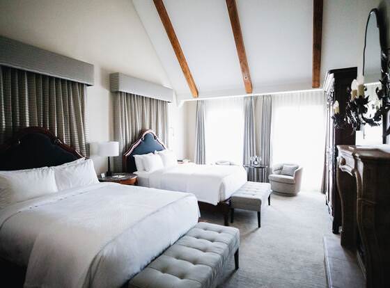 Hotel Les Mars allows check-in for 18 year-old guests