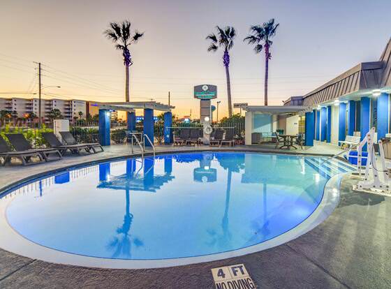 Emerald Coast Inn And Suites allows check-in for 18 year-old guests