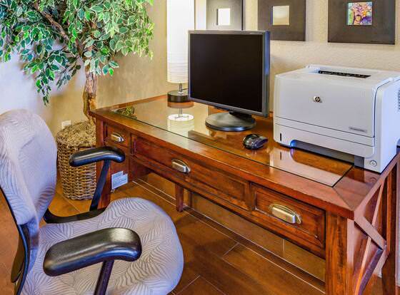 AmericInn by Wyndham Des Moines Airport allows check-in for 18 year-old guests