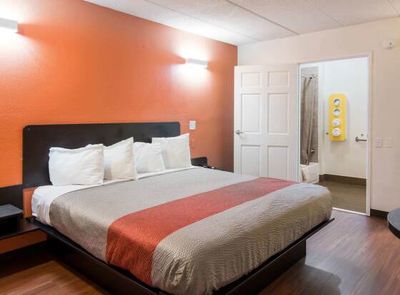 Motel 6 Richmond, VA - Midlothian Turnpike allows check-in for 18 year-old guests