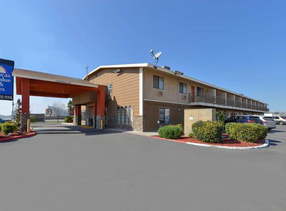 Americas Best Value Inn & Suites Bakersfield E allows check-in for 18 year-old guests
