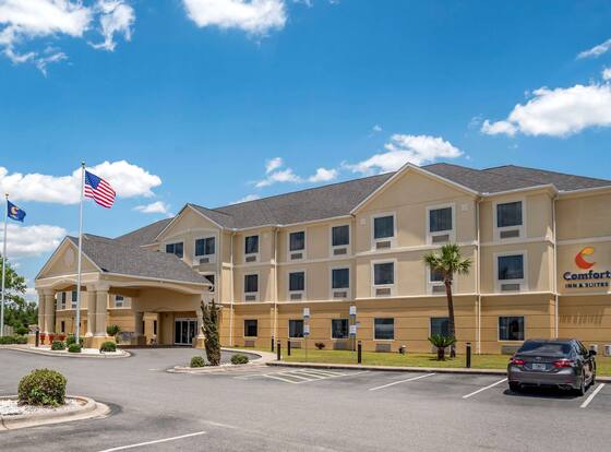 Comfort Inn & Suites Marianna I-10 allows check-in for 18 year-old guests