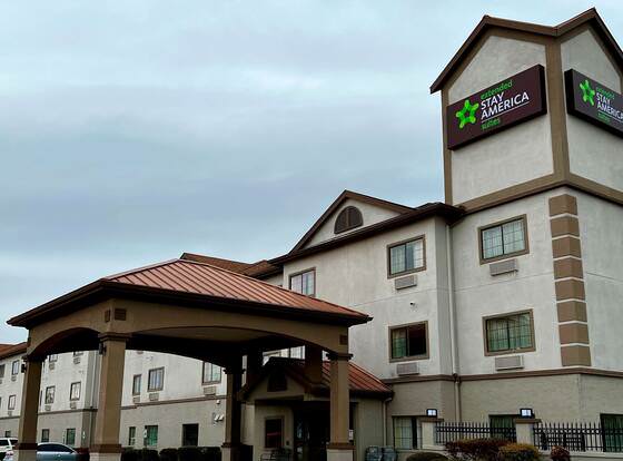 Extended Stay America Suites - Baytown allows check-in for 18 year-old guests