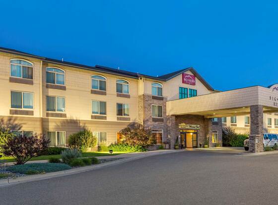 Big Horn Resort, Ascend Hotel Collection allows check-in for 18 year-old guests