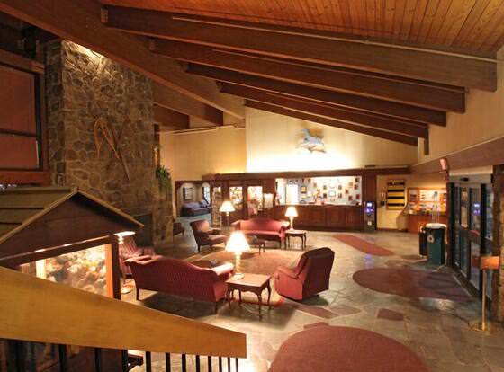 Fireside Inn & Suites West Lebanon allows check-in for 18 year-old guests