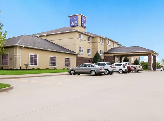 Sleep Inn North Liberty allows check-in for 18 year-old guests