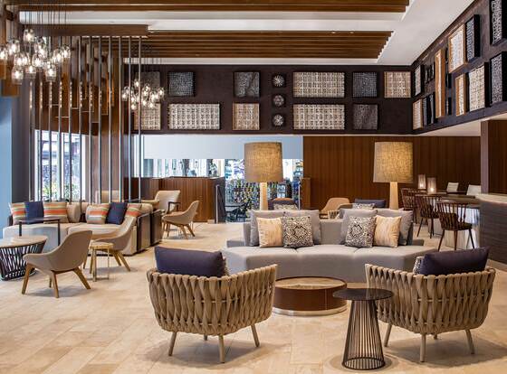 Hilton Garden Inn Waikiki Beach allows check-in for 18 year-old guests