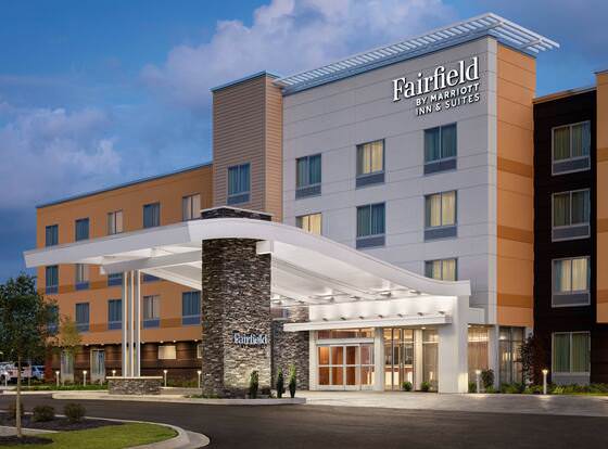 Fairfield Inn & Suites by Marriott Middletown allows check-in for 18 year-old guests