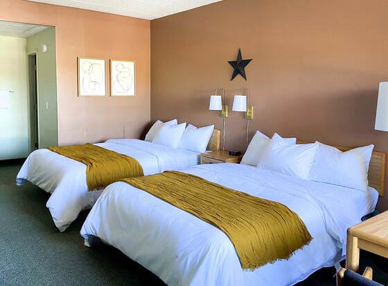 The Benson Motel allows check-in for 18 year-old guests