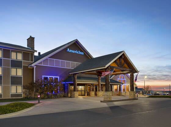 AmericInn by Wyndham Laramie Near University of Wyoming allows check-in for 18 year-old guests