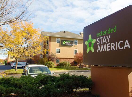 Extended Stay America Suites Long Island Bethpage allows check-in for 18 year-old guests