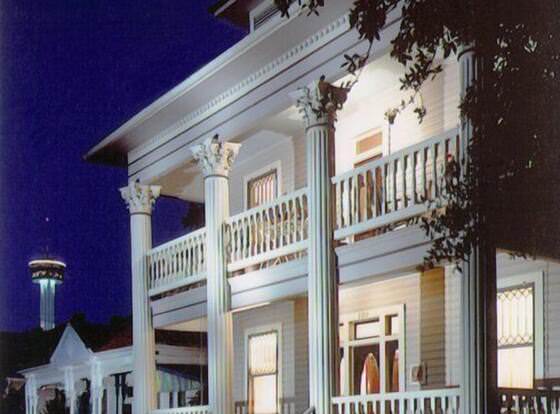 Brackenridge House Bed & Breakfast allows check-in for 18 year-old guests