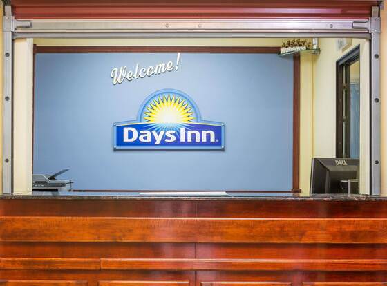 Days Inn by Wyndham Rayne allows check-in for 18 year-old guests