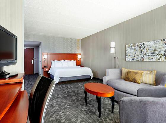 Courtyard by Marriott Phoenix North/Happy Valley allows check-in for 18 year-old guests