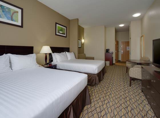 Holiday Inn Express Charles Town, an IHG Hotel allows check-in for 18 year-old guests