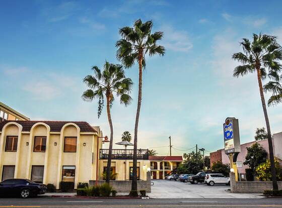 Chariot Inn allows check-in for 18 year-old guests