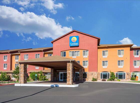 Comfort Inn & Suites allows check-in for 18 year-old guests