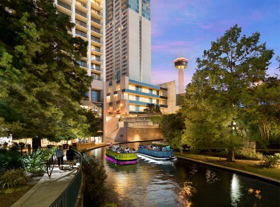 Grand Hyatt San Antonio River Walk allows check-in for 18 year-old guests