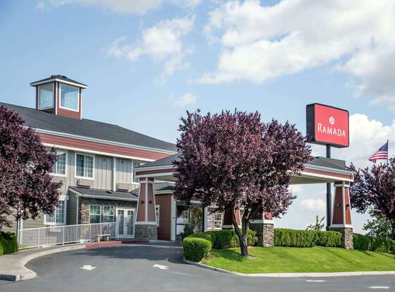 Ramada by Wyndham Moses Lake allows check-in for 18 year-old guests