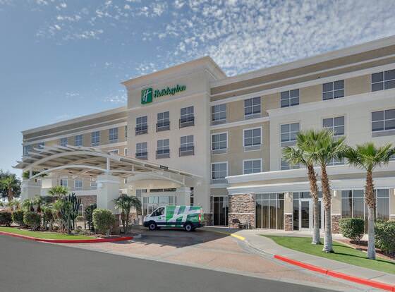 Holiday Inn Yuma, an IHG Hotel allows check-in for 18 year-old guests