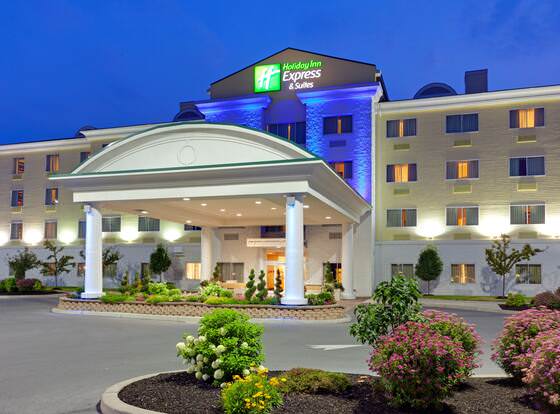 Holiday Inn Express Hotel & Suites Watertown-Thousand Island, an IHG Hotel allows check-in for 18 year-old guests