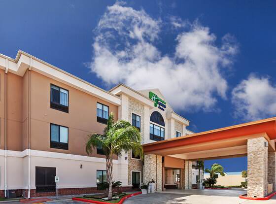 Holiday Inn Express Hotels & Suites East Houston, an IHG Hotel allows check-in for 18 year-old guests