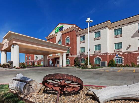 Holiday Inn Express & Suites East Amarillo, an IHG Hotel allows check-in for 18 year-old guests