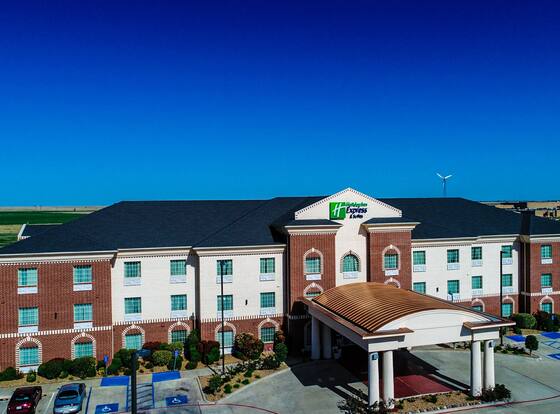 Holiday Inn Express & Suites Pampa, an IHG Hotel allows check-in for 18 year-old guests