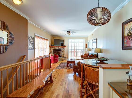 VCI - Klonteska Condominiums #E1 allows check-in for 18 year-old guests