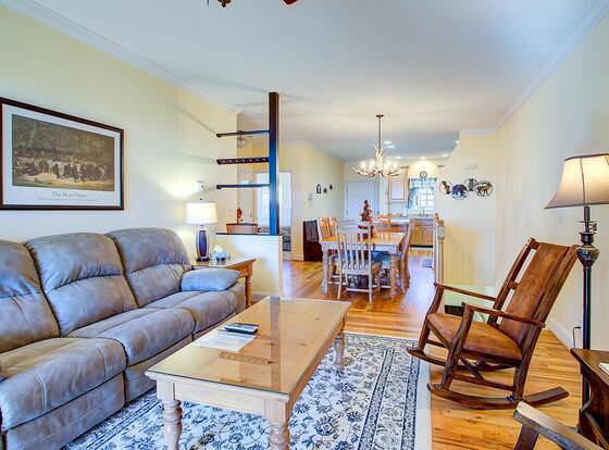 VCI - Klonteska Condominiums #A5 allows check-in for 18 year-old guests