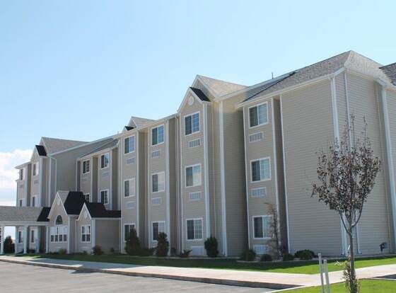 Microtel Inn and Suites by Wyndham Rawlins allows check-in for 18 year-old guests