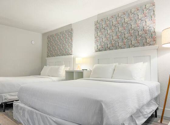 Oneway Savannah allows check-in for 18 year-old guests