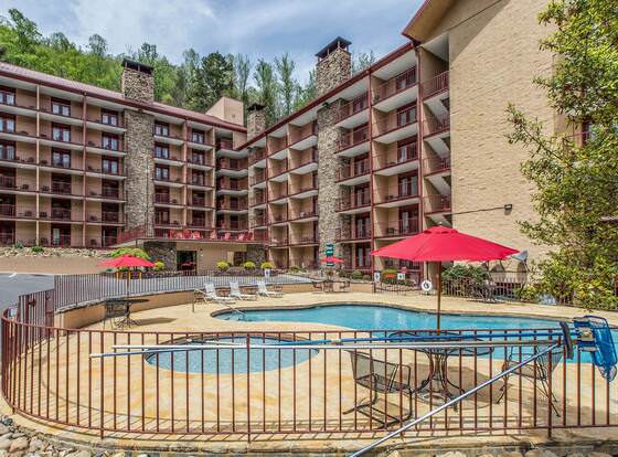 Quality Inn & Suites allows check-in for 18 year-old guests