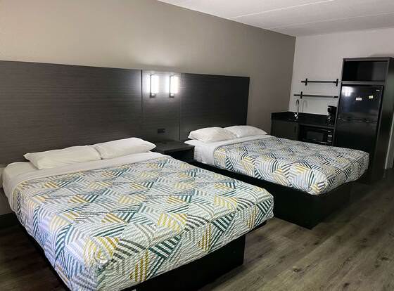 Studio 6 San Antonio, Tx - Northwest Medical Center allows check-in for 18 year-old guests