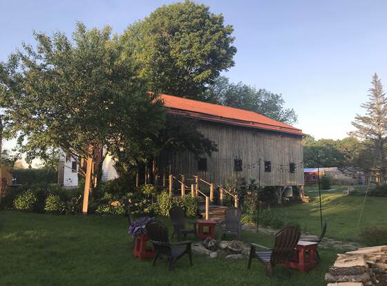 Blue Heron Farm and Retreat allows check-in for 18 year-old guests