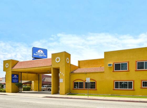 Americas Best Value Inn Azusa Pasadena allows check-in for 18 year-old guests